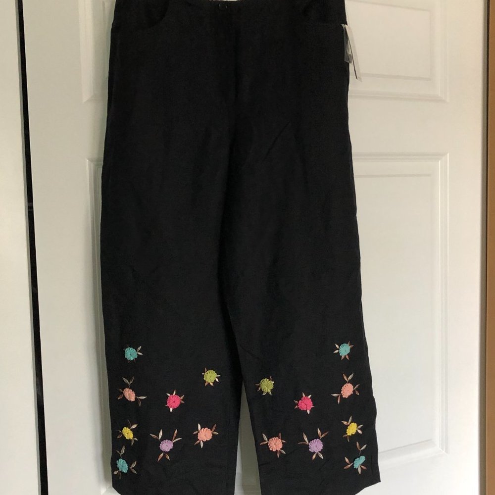 LARRY LEVINE Lined Black Culotte Pants Size 10 NWT